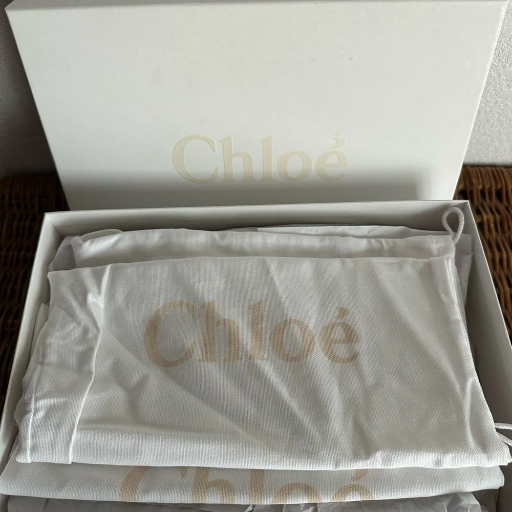 Chloe NAMA Womens Sneaker - Picture 7 of 9